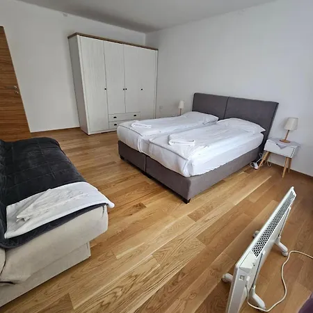 Centar Bulevar Ex Sa Garazom Apartman Banja Luka
