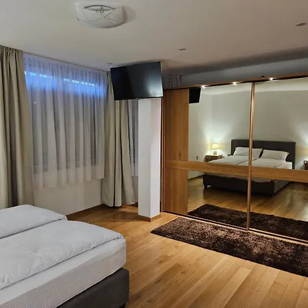 Appartamento Centar Bulevar Ex Sa Garazom Banja Luka