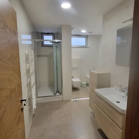 Appartamento Centar Bulevar Ex Sa Garazom